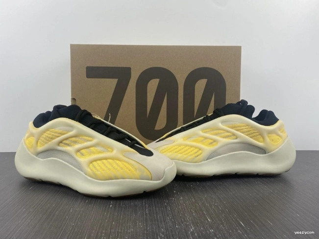 Adidas Safflower 700 Yeezy Mono V3 HP5425 0730